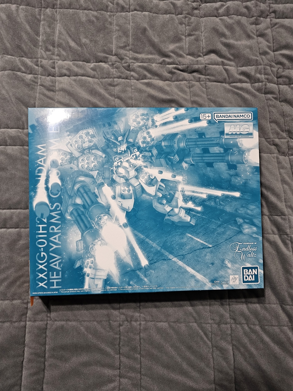 Bandai MG Heavyarms Custom Gundam Model Kit Gunpla P-Bandai 1/144